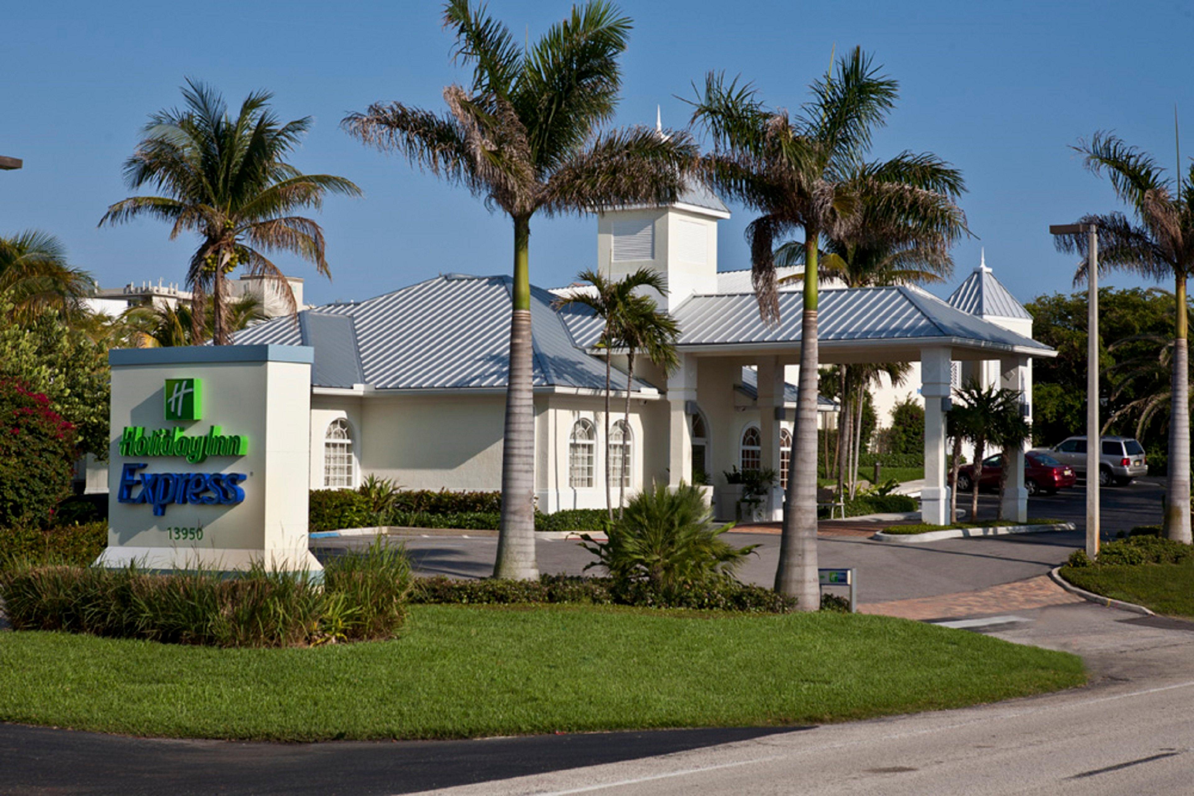 Holiday Inn Express- North Palm Beach And Ihg Hotel Джуно-Бич Экстерьер фото